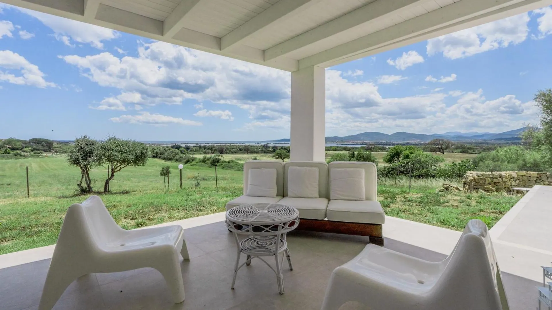 Villa Deg Vista Mare San Teodoro Puntaldia Italy